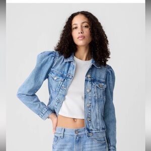 GAP Blue Jean Jacket with Puff Shoulder Sleeve Style
